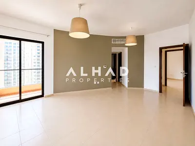 شقة فسيحة من 3 غرف نوم | شمس 2 JBR | شرفة وإطلالة على المدينة | غير مفروشة