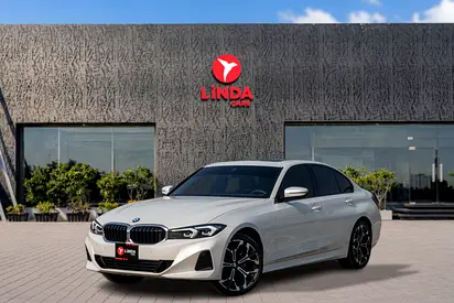 BMW 318i Excellence 2.0 Twin Turbo 2025 GCC | Agency Warranty | Service Contract