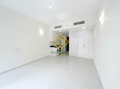 Community View | Spacious | Vacant | High Floor