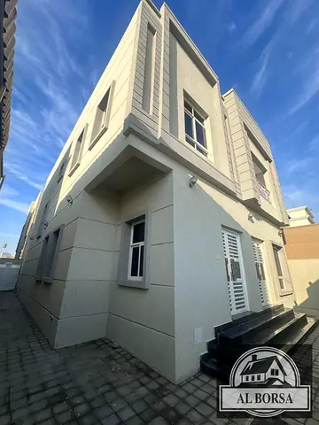 For rent in Al Zahia: a villa with 5 master bedrooms, a majlis (formal sitting room), a living room, a kitchen, and a maid's room.