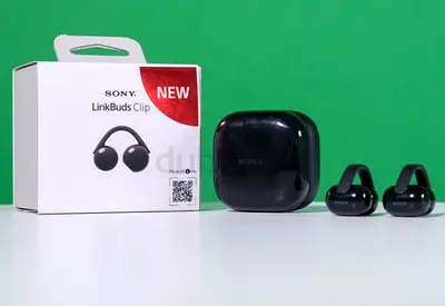 Sony True Wireless Earbuds with Charging Case (Black) - Lightly Used