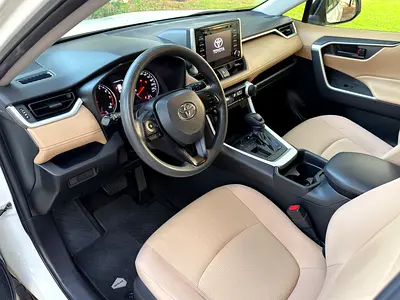 2021 Toyota RAV 4 缩略图 11