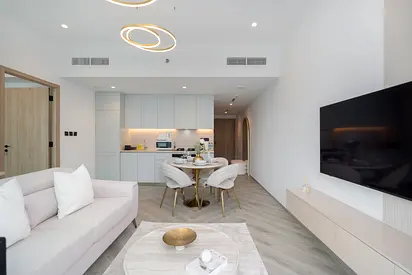 Luxury Canal-View Living | Peninsula 3 Dubai