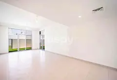Next To Beach | Single Row | Mid Unit