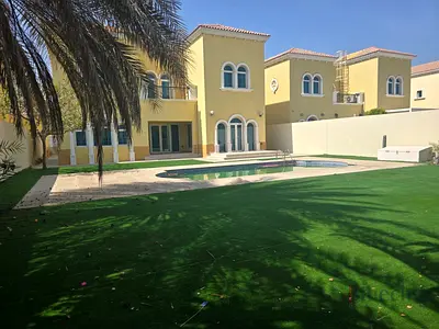 Available from Nov | Internal Location | Well Maintained