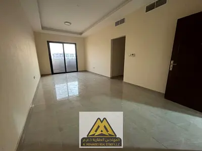 غرفتين وصالة غرفة ماستر 2 حمام بلكونة خزائن بالحائط تكييف مركزي موقع مميز قريب من جميع الخدمات