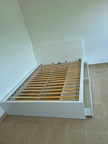IKEA malam queen‑size bed (160 × 200 cm) with 2 storage drawers and an IKEA mattress ✨