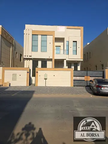 فيلا للبيع بمنطقه الزاهيه تتكون من خمس غرف نوم ماستر ومجلس وصاله ومطبخ مع غرفه الخادمه  السعر شامل الكهرباء والمياه والمكيفات