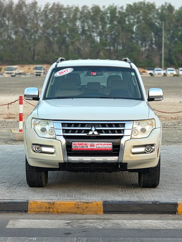 2017 Mitsubishi Pajero GLS
