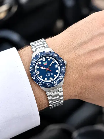 TAG Heuer Aquaracer blue dial stainless steel men's watch