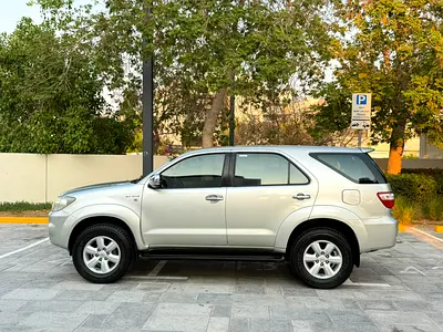 2009 Toyota FORTUNER — фото 5