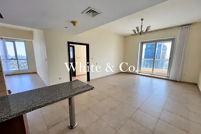Large Study | Unfurnished | High Floor