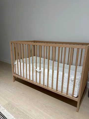 Baby cot