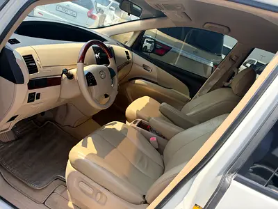 2014 Toyota PREVIA — миниатюра 3