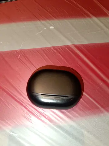 Wireless earbuds charging case (true wireless earphones) - used - under warranty - soundpeats