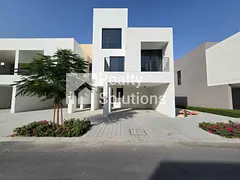 Corner | Single Row | Close to Amenities