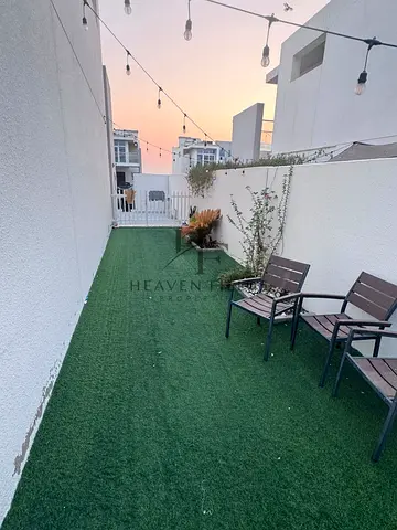 Spacious 3BR L-Shape Villa | Large Plot | Well Maintained