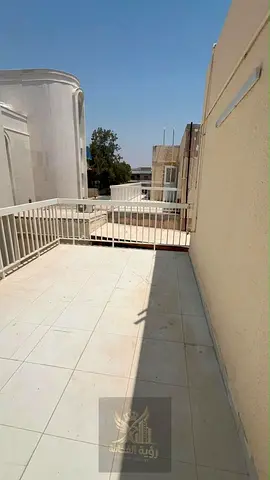 Annual Villa for Rent in Sharjah – Al Riffa Area A fully renovated and well-maintained villa in excellent condition, ready for immediate move-in. Th