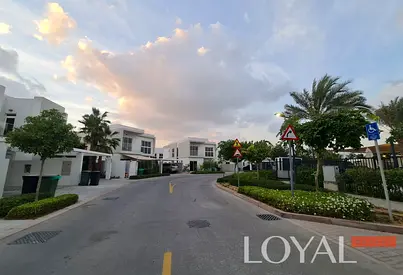 End Unit | Pool Facing | Well Maintained