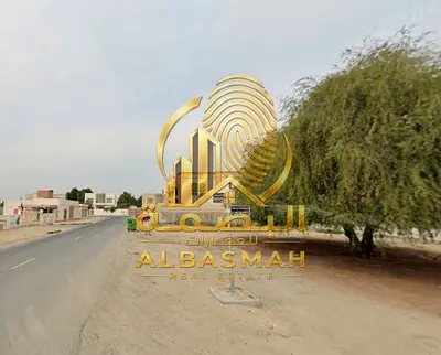 للبيع ارض سكنيه في الياش الشارقه