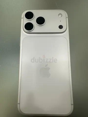 iPhone 17 Pro Max 256GB Under Warranty SILVER