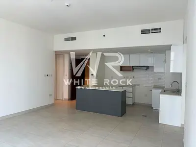 Spacious 3BR with Maid Room | Partial Sea View