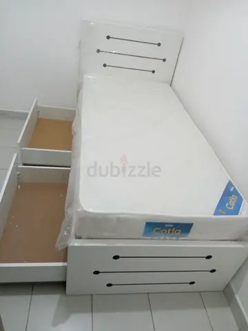 Brand New mdf wood Bed single size 90cm 190cm with Spring mattress available