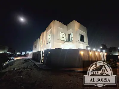 فيلا للايجار في الزاهيه بعجمان 5 غرف ومجلس وصاله مع مطبخ واسع وغرفة خادمه ماستر