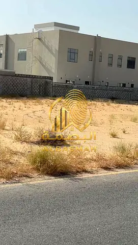 Residential land for sale in Al-Ruqaybah next to the public park and behind Sharjah Mosque, area 11,040 sq ft