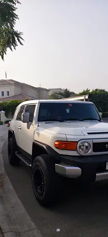 Toyota FJ Cruiser GXR 2023 GCC Specs Lady Driven