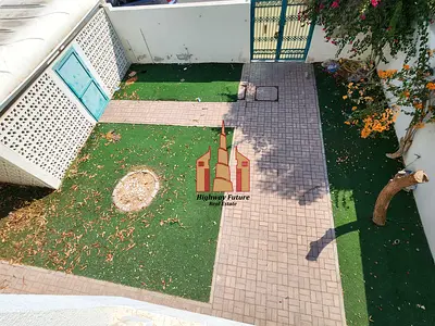 3 Bed room Hall Majlis Wardrobe Balcony Maids room gardan big villa 100k