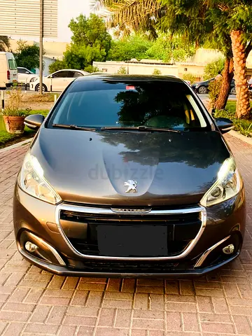 Peugeot 208 Active Plus 2019 GCC full option Accident free family car for sale