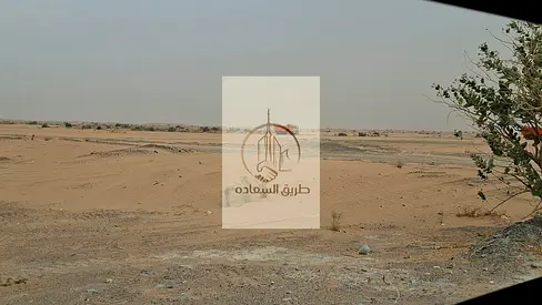 موقع متميز وهادئ للغاية، قريب جداً من المسجد ويقع على شارع الـ 67 متراً.