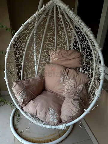 Outdoor swing chair