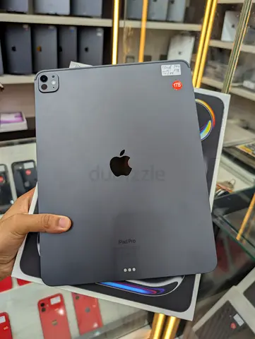 iPad Pro 13 inch M4 1TB 100% wifi Black