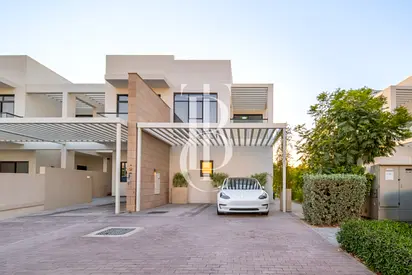One of a Kind | Extended | Park & Lake View