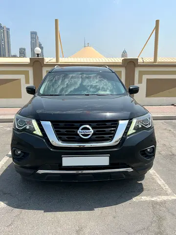 2018 GCC SV NISSAN PATHFINDER IN VERY GOOD CONDITION FOR SALE FROM LOCAL OWNER