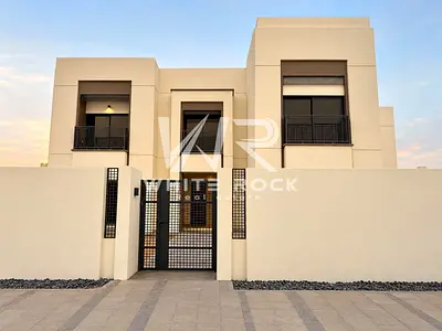 Single Row | Park Access | 6BR + Maid & Driver