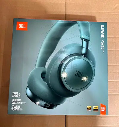 JBL Live 780NC Wireless Over-Ear Headphones – Brand New