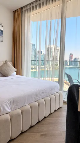 BRAND NEW 1 BHK | FULLY FURNISHED | CANAL VIEW & FIREPLACE (VAPOR)