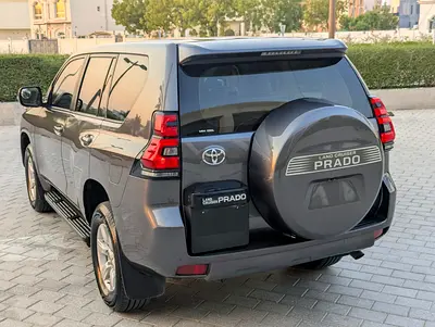 2015 Toyota PRADO — миниатюра 12