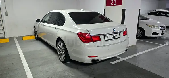 750LI GCC FULL OPTION - DAILY DRIVEN - NO ACCIDENT