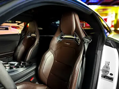 صورة 6 لـ 2016 Mercedes-BENZ AMG