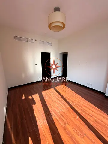 SEMI FURNISHED | NEAR THE METRO | MID-FLOOR