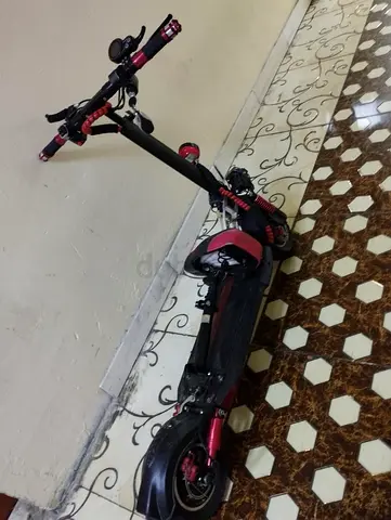 Foldable Electric Scooter - Good Condition, Dual Suspension