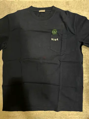 Dior to shirt clean like new