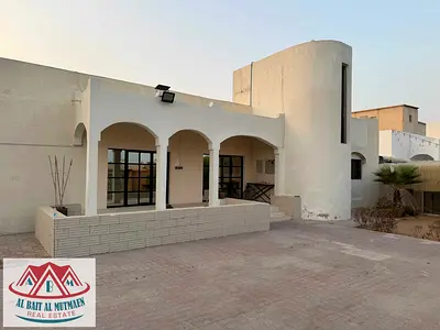 فيلا طابق ارضي اربعة غرف وحديقة في الجزات