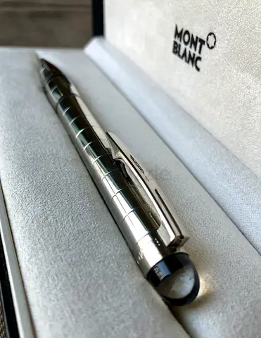 Montblanc StarWalker Platinum-Coated, Diamond-Cut, Silver-Grid Ballpoint Pen, Excellent Condition.