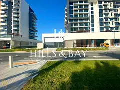 Retail Space | Community & Road View