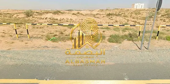 للبيع ارض تجارية في المالحة